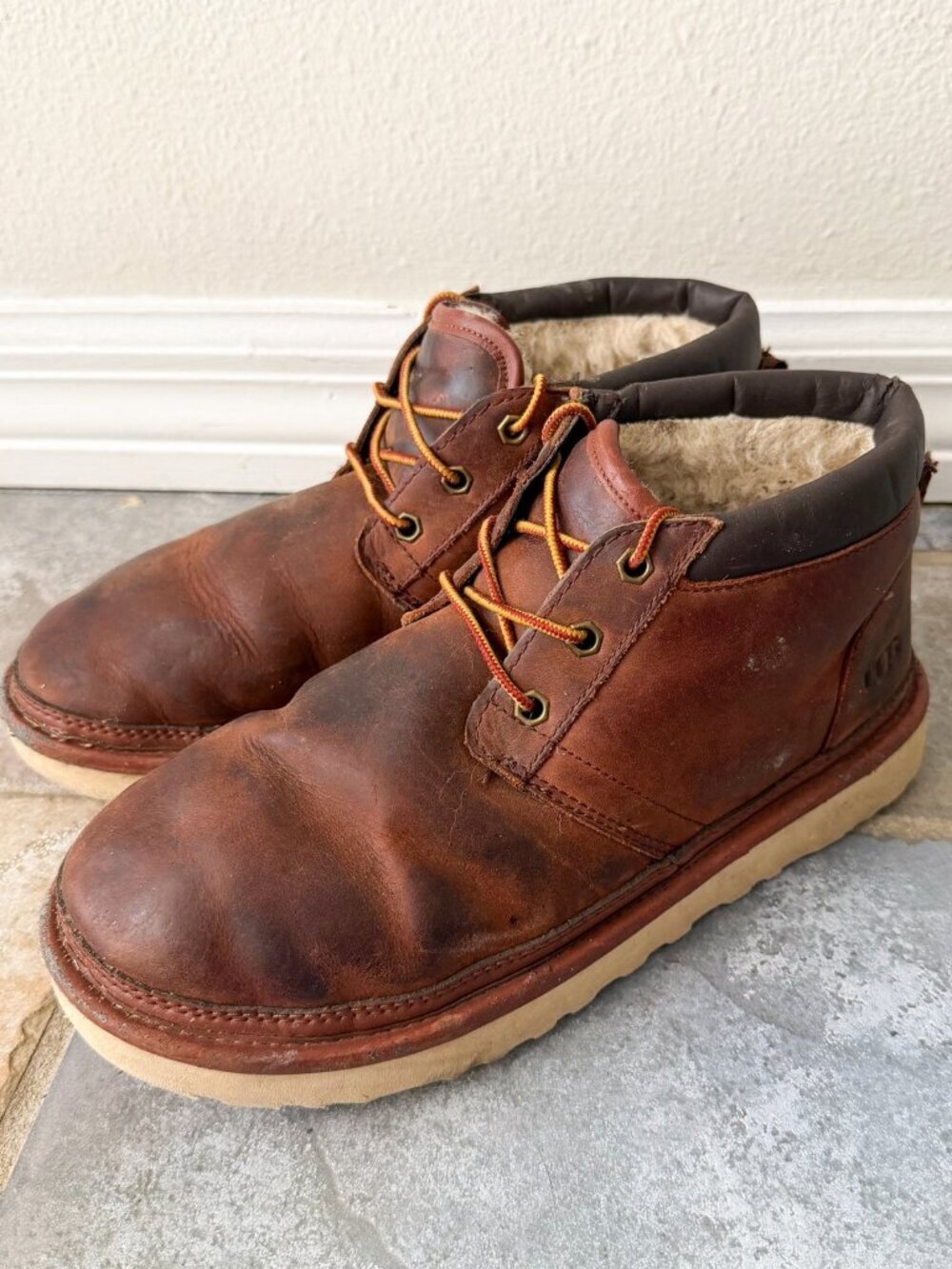 UGG Leather Chukka Boots Shearling Lined Brown Men’s 7 Casual